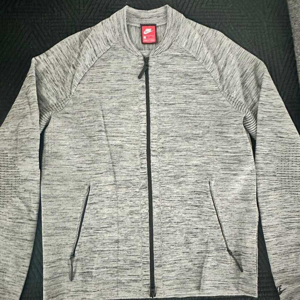 Nike Sportswear Tech Knit Bomber Jacket in Heather Grey - Men’s Size Small